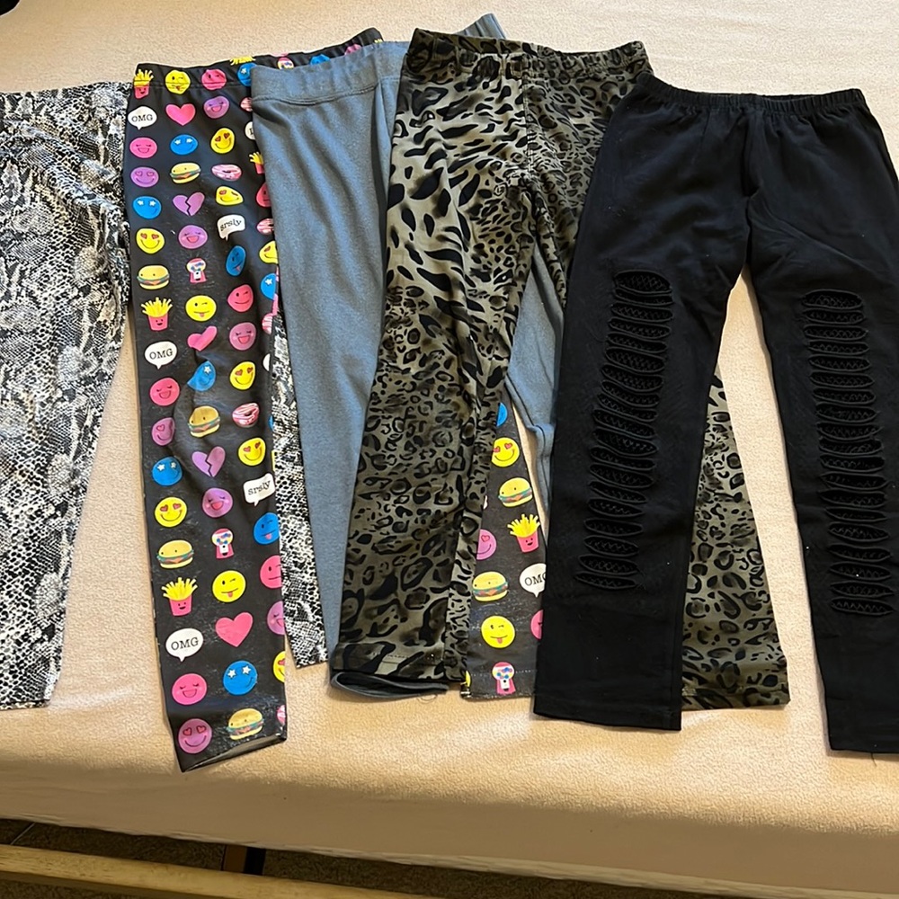 Girls leggings Size 8